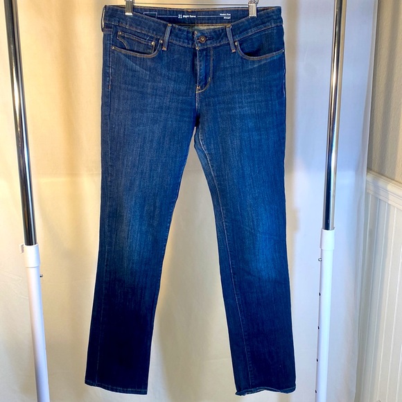 Levi's Jeans |Mid Rise Straight Jeans Slight Curve Women's Blue Denim size 31x32 - Picture 1 of 10